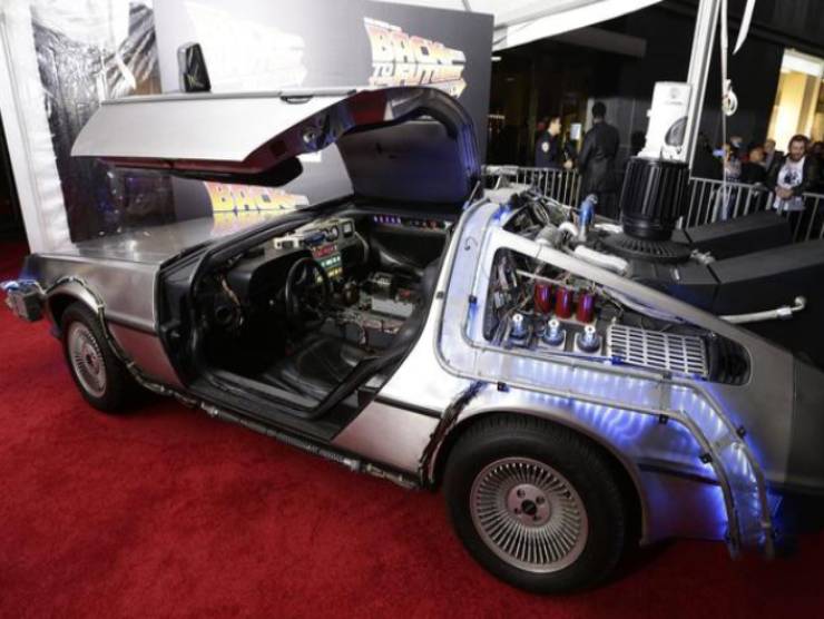 Ritorno al futuro, DeLorean